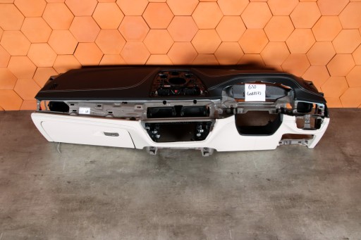 BMW G30 G31 originál dashboard instrument panel console leather RAUCHWEISS HEAD UP