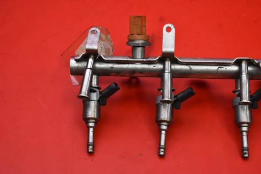 rampe injection gicleur injecteur 06J133317M AUDI Q5 8R 2.0 TFSI 211 KM 08-12