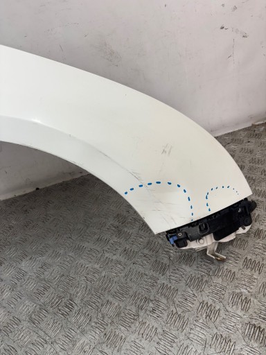 fender front front right CHEVROLET CRUZE 09