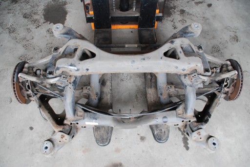 Підйомний задній задній porsche cayenne 7l5 4.8 підйом