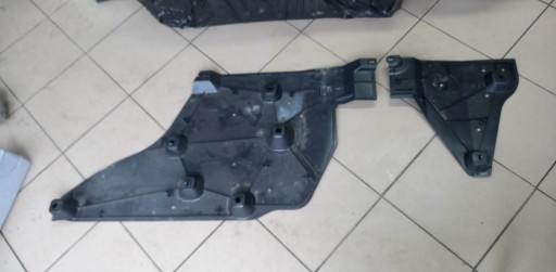 A42068411000 ,748420423R - Защитная пластина шасси RENAULT KANGOO IV 2020