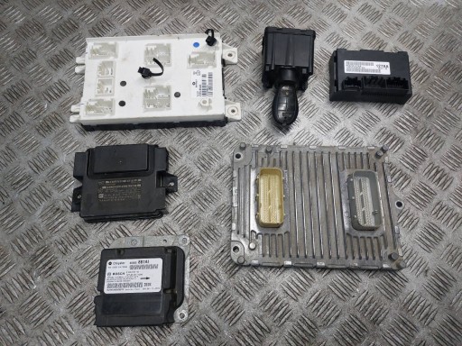 Montaggio STARTOWY RAM 1500 2013- 5.7 HEMI V8 68243303AA 56046942AF
