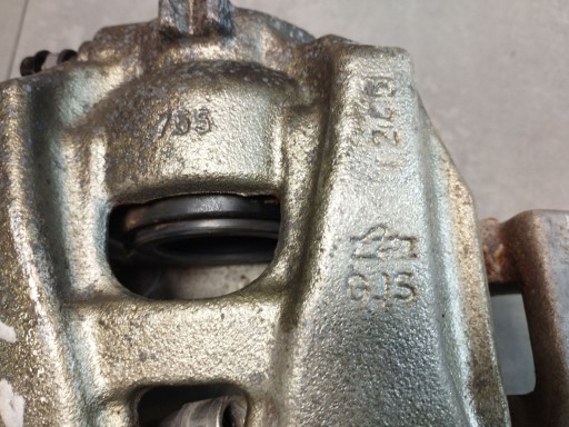 Audi A5 Sportback 8TA caliper left front