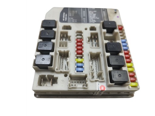 module UCH boîte à fusibles NISSAN MICRA K12 (2003-2007) 284B7AX615