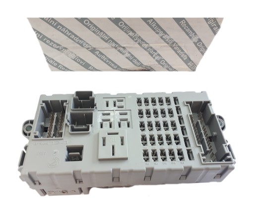 1613253180 - БЛОК ПРЕДОХРАНИТЕЛЕЙ CITROEN JUMPER BOXER III