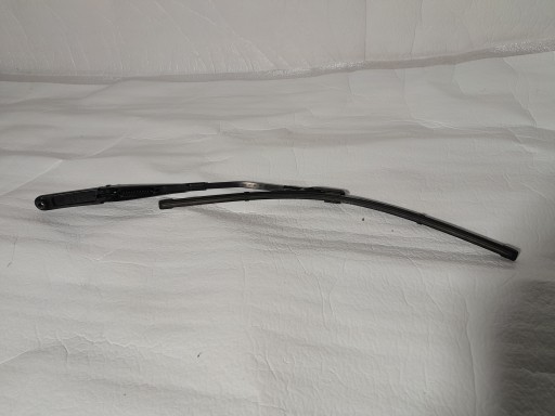AUDI A4 B9 ramienko stierača Ľavé 8W1955407