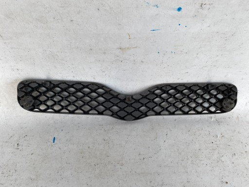 TOYOTA YARIS 1 and 99- grill grille bumper front 53101-0D090