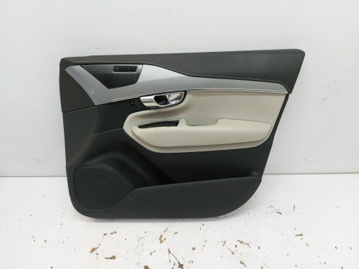 Volvo XC90 II LIFT B5 2021 side door right front