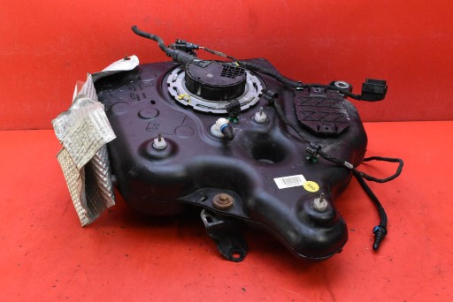 serbatoio ADBLUE 4G0131877 4077801AD AUDI A6 C7 2.0 TDI 190 KM LIFT 14-20