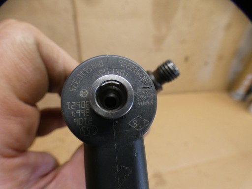 MASTER III MOVANO B 2.3 DCI injector 0445110375