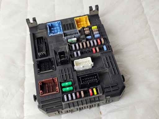 9819855180 - Модуль bsi контролер коробка запобіжників peugeot 5008 ii 3008 ii proace