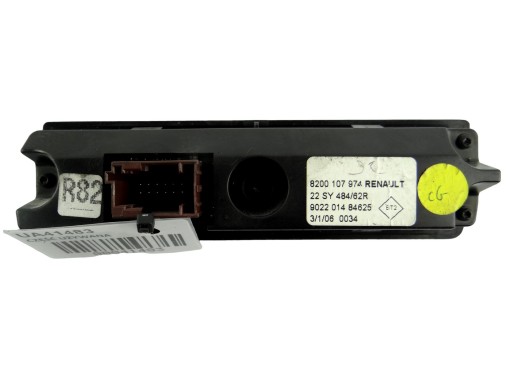 Bouton PANEL Navigation RENAULT MEGANE II 8200