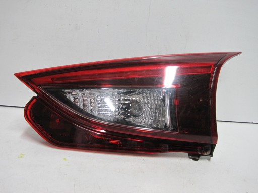 light right to the bonnet Mazda 3 BM 17r