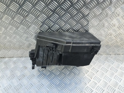 PU7442 - Корпус запобіжника nissan qashqai iii j12 21-