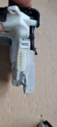 SQ5 Q5 8R LIFT SCHLOSS TÜR LINKS HECK A4 B8 S4 A5 5PIN 8K0839015G