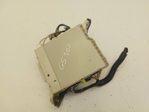 LEXUS GS 300 350 430 450H boîte à fusibles 82730-30272
