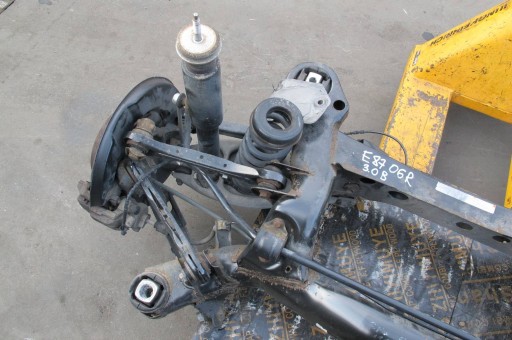 BMW 1 E87 3.0 and N52B30A sususpension rear part sider axle beam swing arm caliper