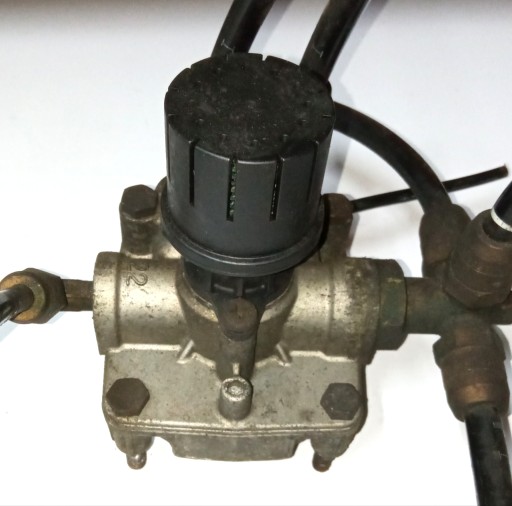 9730110500 - Релейний клапан Scania 4