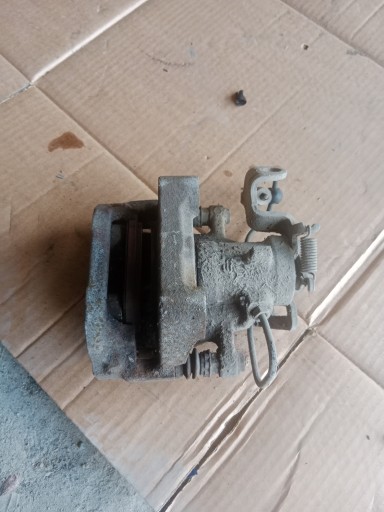 caliper brake right rear part PEUGEOT 5008 1.6 HDI