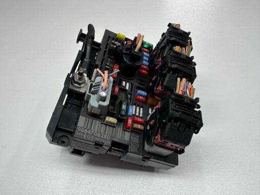 МОДУЛЬ КОНТРОЛЛЕРА BSM BERLINGO III PARTNER 9664706280 R05