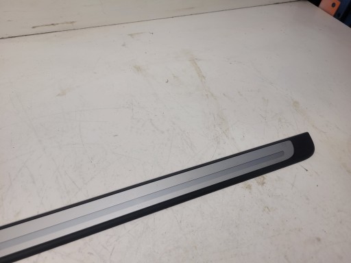 moulding threshold PODSWIETLANA AUDI A3 8V 8V0071302