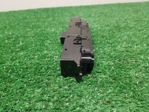 Bouton BLOKADY Portière HYUNDAI I30 III 2019 93770G4000