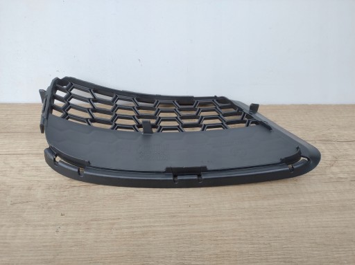 BMW X1 E84 m-packet right grid of a bumper front NOWKA 51117845542 K79/072