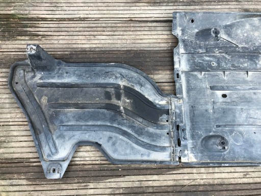 cover chassis left SKODA OCTAVIA III VRS KOMBI 5Q0825201S