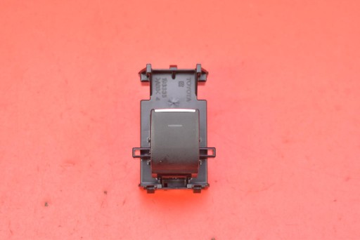 switch lifting windows right front 193335 TOYOTA YARIS 4 IV GR 20-24