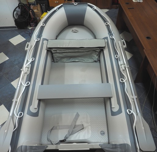 Надувний човен INFO-MEDIA FWS-D380KAM 380 див