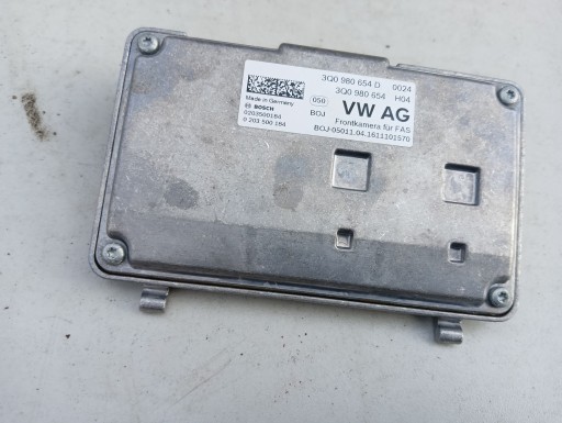 Камера ассистента движения по полосе skoda super iii 3q0980654d 0203500184