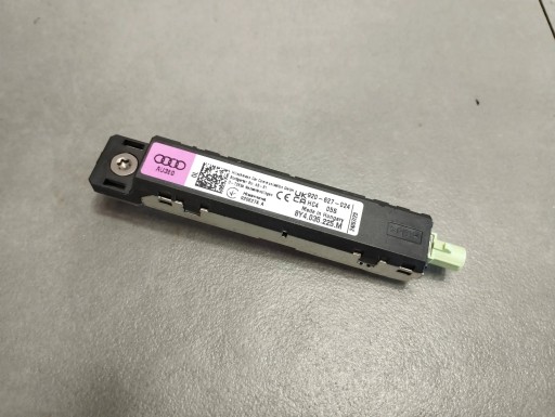 Audi S3 A3 8Y antenna amplifier 8Y4035225M