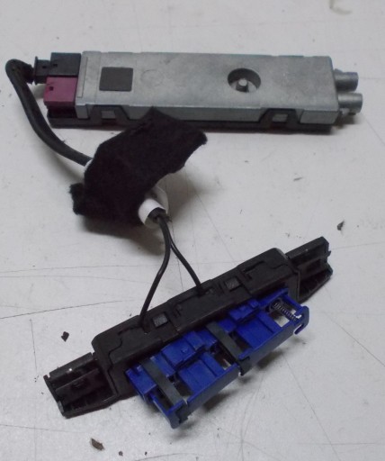 MERCEDES C KLASA W204 2.2 CDI 11R amplifier ANTENY A2048705390