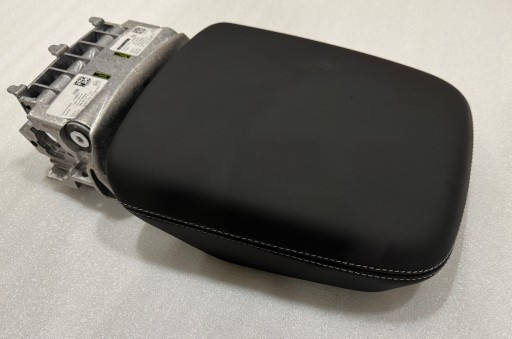 AUDI Q7 Q8 armrest leather VALCONA 4M8864207K SLI 2025