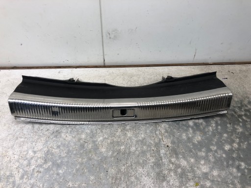 cover of the threshold boot AUDI A5 SPORTBACK 8T8864513