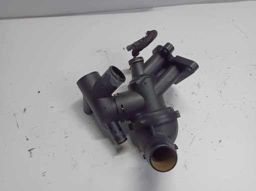 csomag termostatu Jaguar XF X250 2007-2015 2.0D G4D38575AD