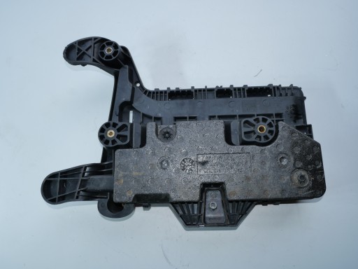 držač akumulatora VW SEAT SKODA 1K0915333