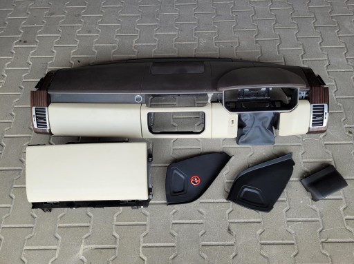 dashboard cockpit console passenger compartment DASHBOARD UK ANGLIK RANGE ROVER VOGUE L405