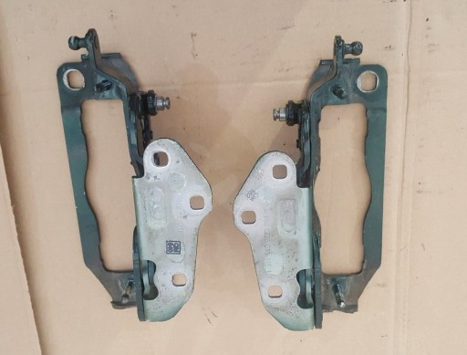 A2048800228 - MERCEDES C-Class W212 петля капота права ліва