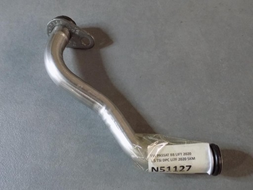 VW PASSAT B8 rohr oil 05E145735B