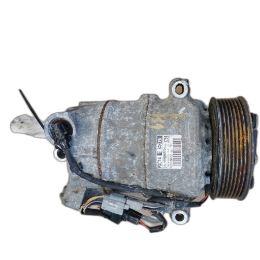RENAULT MEGANE 1.2 TCE H5F40E 4390503704 926001268R compressor; of the air conditioning