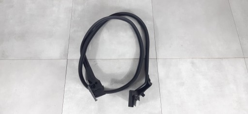 A1727500800 - MERCEDES SLK W172 прокладка крышки багажника A172