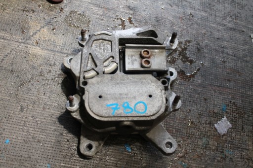 780. support gearbox mount 4M0399153AB 4M0399115P