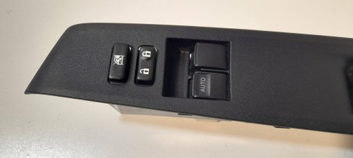 Toyota Yaris III Panel Vitre Avant Gauche 74232-0D330 (PS87)