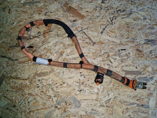 wiring bundle of the air conditioning RENAULT ARKANA MEGANE 1.6 E-TECH 240410216R