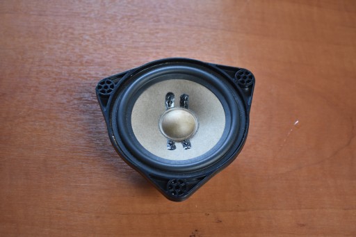 IDEALNY speaker MERCEDES W190 1 9
