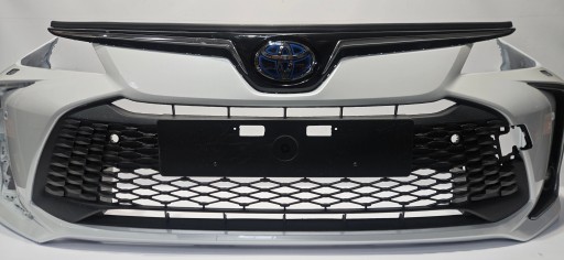 Frontstoßstange Grill TOYOTA COROLLA E21 Sedan LIFT 22- PDC Spritzdüsen 52119
