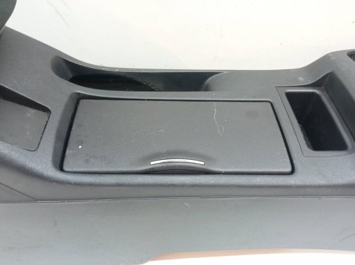 TUNEL mitte Armlehne 8011A219ZZ Mitsubishi Lancer VIII (2007- 2017)