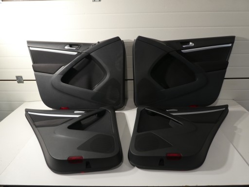 VW TIGUAN and 1 5N LIFT side upholstery door KOMPLET