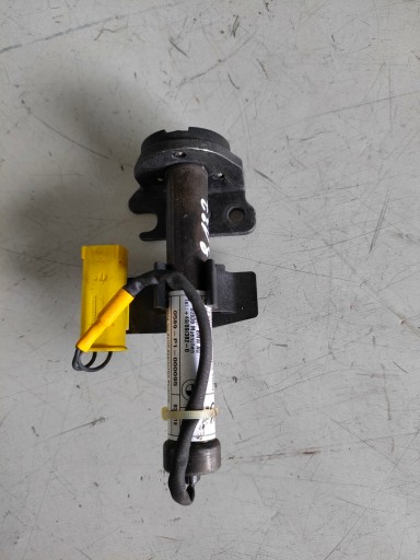 Bmw g30 патрон капота лівий 7435797